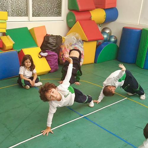 Clases Psicomotricidad CBR Kinder